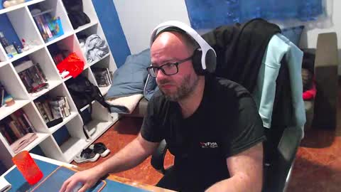 Snapshot of ravingr3d3 chatting on May 9, 2026, 11:10 pm ravingr3d3 online show from May 9, 2026, 11:10 pm