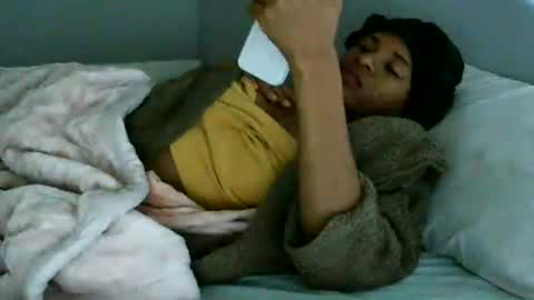 Snapshot of rayannae chatting on July 8, 2026, 6:45 pm rayannae online show from July 8, 2026, 6:45 pm