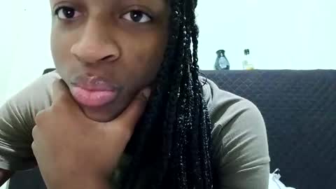 Tu mami Rebecca online show from May 28, 2026, 11:51 am