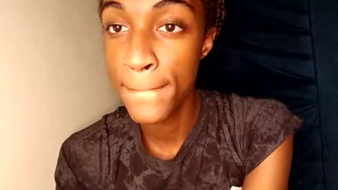 Tu mami Rebecca online show from July 7, 2026, 1:19 am