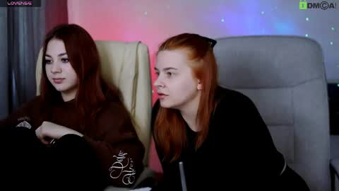 Snapshot of red__dizzy chatting on April 24, 2026, 3:25 pm red__dizzy online show from April 24, 2026, 3:25 pm
