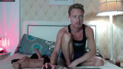 Steve Blond online show from November 15, 2025, 4:47 pm