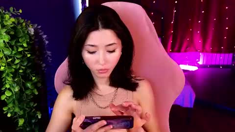 Snapshot of redmidnight_ chatting on July 14, 2026, 3:11 am Kiara online show from July 14, 2026, 3:11 am