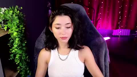 Snapshot of redmidnight_ chatting on July 16, 2026, 8:48 pm Kiara online show from July 16, 2026, 8:48 pm