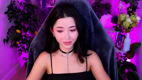 Snapshot of redmidnight_ chatting on July 17, 2026, 10:47 pm Kiara online show from July 17, 2026, 10:47 pm