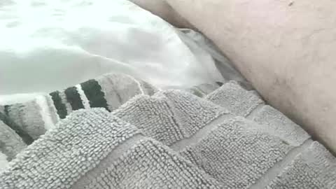 redwhiteblue_24 online show from May 4, 2026, 8:10 am