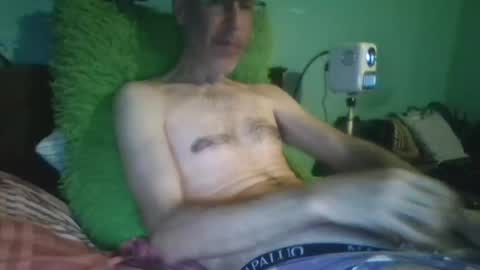 Snapshot of reyes_albert2006 chatting on May 4, 2026, 10:55 am reyes_albert2006 online show from May 4, 2026, 10:55 am