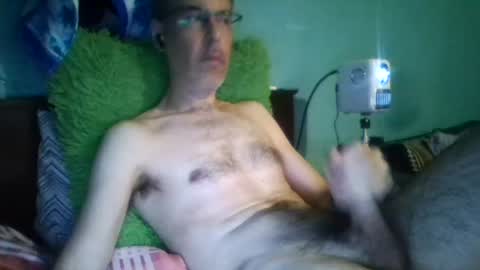Snapshot of reyes_albert2006 chatting on June 16, 2026, 10:40 am reyes_albert2006 online show from June 16, 2026, 10:40 am