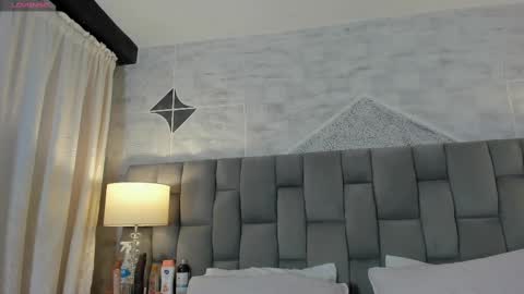 Snapshot of rianamanson chatting on February 18, 2025, 3:21 am Riana online show from February 18, 2025, 3:21 am