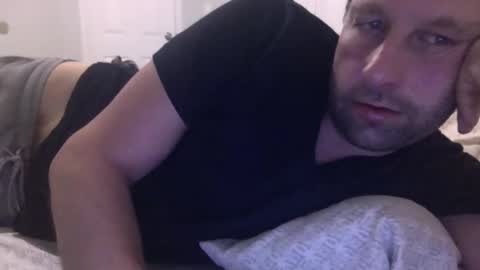 Snapshot of rickk2025 chatting on March 17, 2026, 4:17 am rickk2025 online show from March 17, 2026, 4:17 am