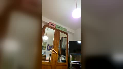 Snapshot of rizzo1980682473 chatting on June 18, 2026, 12:00 am rizzo1980682473 online show from June 18, 2026, 12:00 am