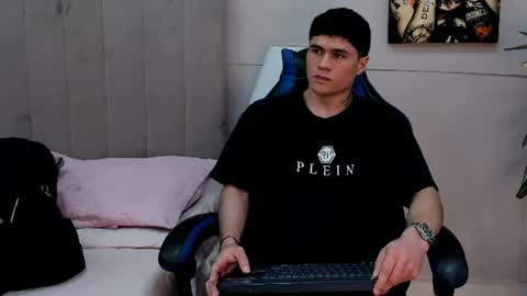 Roan Birkin online show from June 14, 2026, 7:27 pm