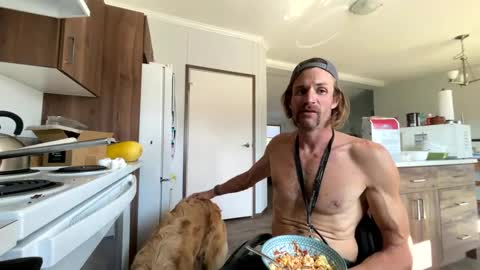 Snapshot of rollinintheweeds chatting on September 16, 2025, 8:32 pm Rollinintheweeds online show from September 16, 2025, 8:32 pm