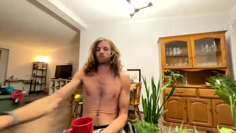 Snapshot of rollinintheweeds chatting on September 28, 2025, 12:54 pm Rollinintheweeds online show from September 28, 2025, 12:54 pm