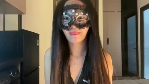 Snapshot of rose_ah chatting on May 1, 2026, 6:40 am rose_ah online show from May 1, 2026, 6:40 am