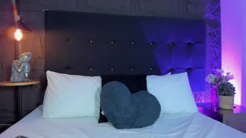 Snapshot of roseblossom_ chatting on May 20, 2026, 4:51 am Rose online show from May 20, 2026, 4:51 am