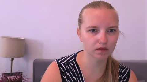 Snapshot of rosehypnotic chatting on July 21, 2026, 7:43 am Rose online show from July 21, 2026, 7:43 am
