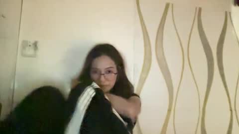 rosemae07 online show from May 19, 2026, 6:58 pm