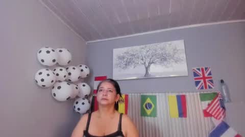 Snapshot of rosse_milf1 chatting on July 11, 2026, 12:30 pm rosse_milf1 online show from July 11, 2026, 12:30 pm