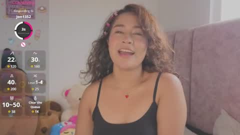 rossie_lanie_ online show from June 16, 2026, 8:44 pm