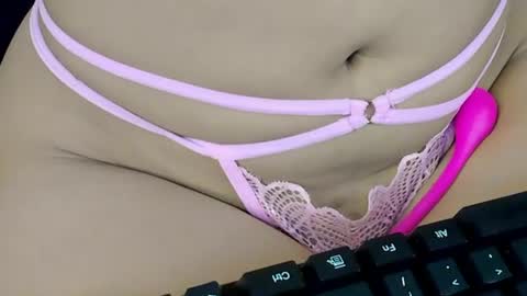 Snapshot of rouse_sexy_hotxx77 chatting on June 17, 2026, 4:04 am rouse_sexy_hotxx77 online show from June 17, 2026, 4:04 am