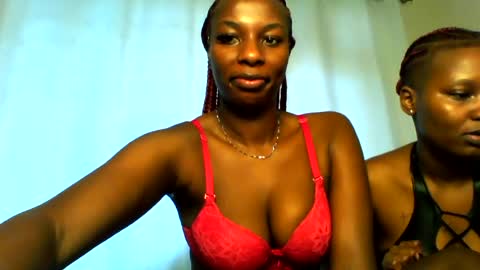 Snapshot of royal_petite10 chatting on July 13, 2026, 11:35 am kate online show from July 13, 2026, 11:35 am