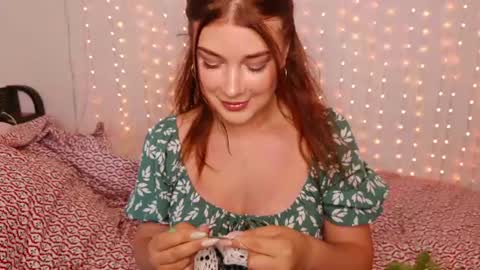 Snapshot of russypussy141 chatting on June 18, 2026, 6:34 pm Alex online show from June 18, 2026, 6:34 pm