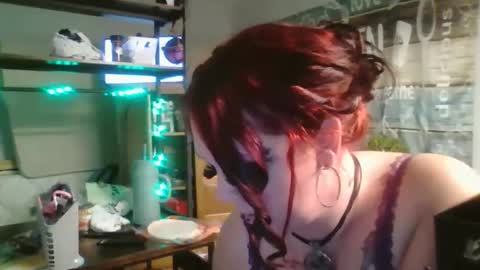 TigurLily7789 online show from June 6, 2026, 7:13 am