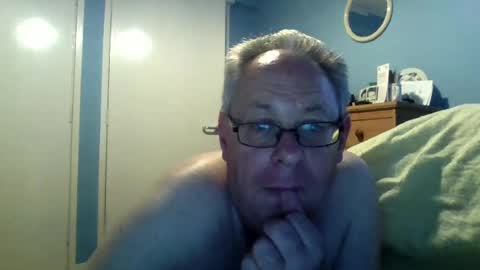Snapshot of s536sny18 chatting on August 2, 2026, 2:15 pm s536sny18 online show from August 2, 2026, 2:15 pm