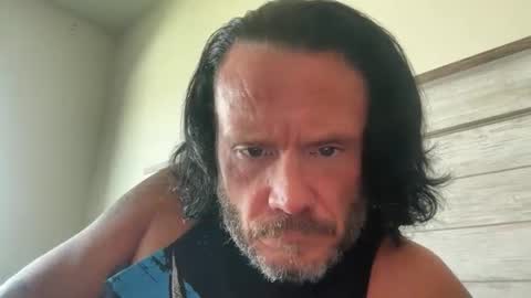 Snapshot of sabastion1981 chatting on May 7, 2026, 7:52 pm Sabastion online show from May 7, 2026, 7:52 pm