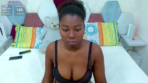 sabriana_smith1 online show from May 10, 2026, 3:33 am