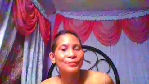 Snapshot of sabrinamae69 chatting on December 21, 2025, 9:33 pm naden online show from December 21, 2025, 9:33 pm