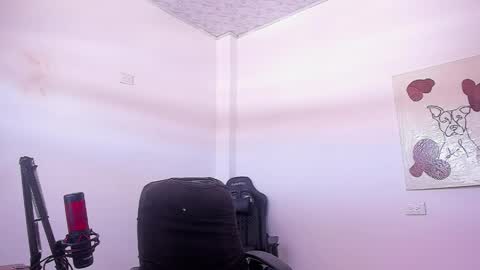 saenz_hotx online show from May 1, 2026, 6:23 pm