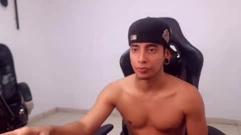 saenz_hotx online show from August 7, 2026, 2:24 am