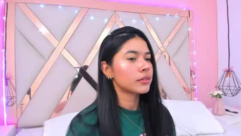 Snapshot of samantaa_shy chatting on June 25, 2026, 5:12 am sam online show from June 25, 2026, 5:12 am
