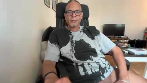 Sam online show from July 24, 2026, 2:26 pm