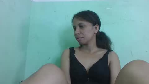 sandrinah788632 online show from May 16, 2026, 6:54 am