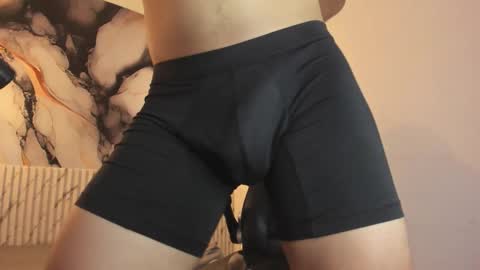 santiagocool online show from May 7, 2026, 9:20 pm