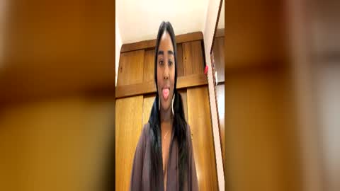 Snapshot of sara_muscle chatting on June 14, 2026, 4:58 am Sara online show from June 14, 2026, 4:58 am