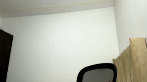 Snapshot of sara_muscle chatting on July 2, 2026, 3:45 am Sara online show from July 2, 2026, 3:45 am
