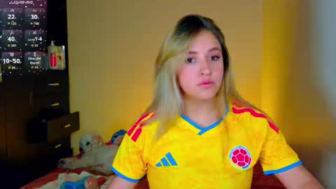 saradiazxxx online show from July 10, 2026, 3:22 am