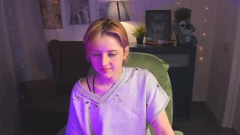 Snapshot of sarahshelby chatting on May 22, 2026, 9:20 pm Sarah online show from May 22, 2026, 9:20 pm