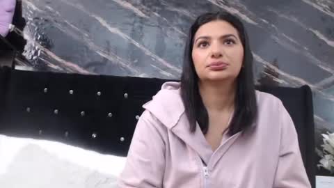 Sara online show from August 6, 2026, 3:14 pm