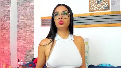 Snapshot of saritalove_ chatting on January 17, 2026, 3:00 am Sara online show from January 17, 2026, 3:00 am