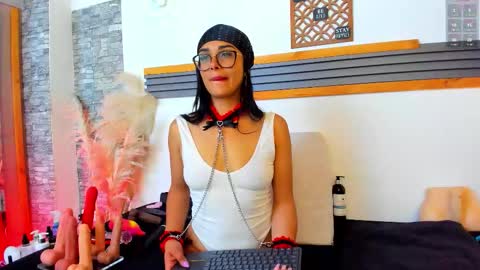 Snapshot of saritalove_ chatting on February 20, 2026, 2:41 am Sara online show from February 20, 2026, 2:41 am