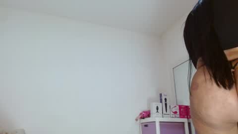 Sasha Creamy online show from March 28, 2026, 4:01 am