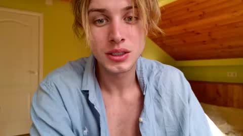 Sasha --  online show from August 3, 2026, 1:38 pm