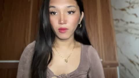 Sassygirl online show from June 13, 2026, 1:47 am
