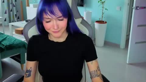 Ariel online show from July 7, 2026, 4:04 am