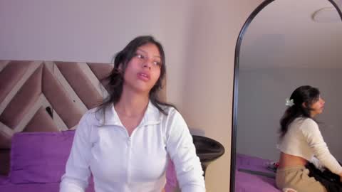 Snapshot of savannah_cameron chatting on February 1, 2025, 12:47 pm Savannah online show from February 1, 2025, 12:47 pm